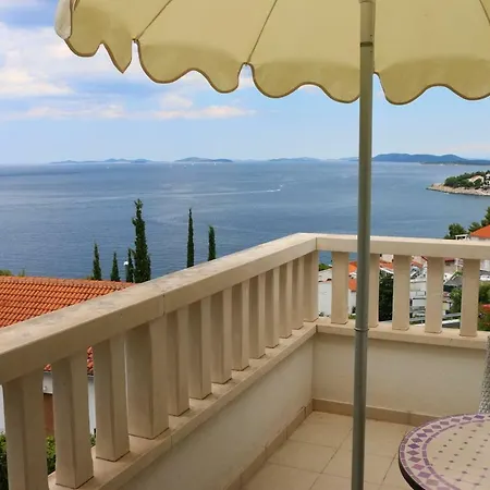 With A Swimming Pool 16311 Guest house Primosten