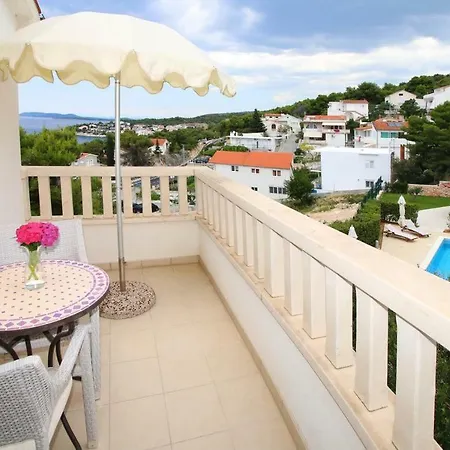 With A Swimming Pool 16311 Guest house Primosten